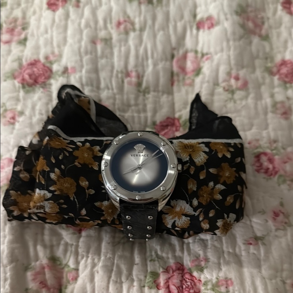 Versace Silver and Black Watch with Sleek Design